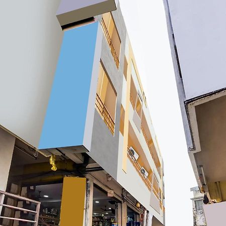 Oyo 84039 Tirumala Grand Rajahmundry Ngoại thất bức ảnh